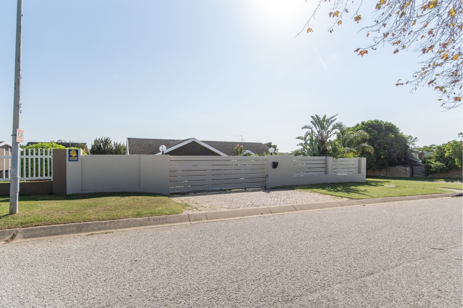 4 Bedroom Property for Sale in Walmer Heights Eastern Cape